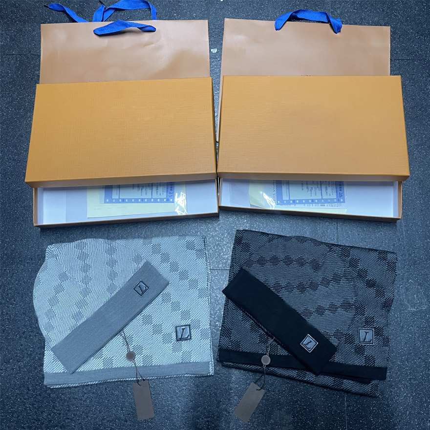 

2021 Winter Designer Mens Women Knitted Scarf and Hats Set Fashion Scarves for Men Lady Beanie Hats 2 Piece Suit Multi Option