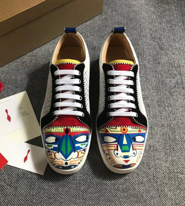 

Super Quality 2021 Season Couple Shoes Fall Fashion Red Bottom Sneakers Louspiked Junior Tony Flat Graffiti Eyes Lowcut Skate Trainers 35-47