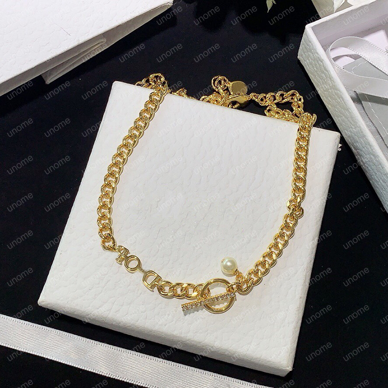 

Gold Necklace For Men Woman Pendant D Necklaces Luxurys Designers Fashion Pendant For Couple Fashion Jewelry Gift Party D2112032Z