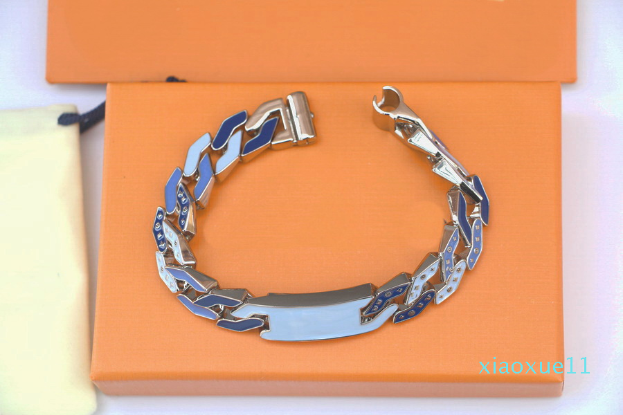 

Europe America Men Hip-hop Silver-color Metal Enamel Engraved V Initials Thick Cuban Chain Link Necklace Bracelet Sets, No original box