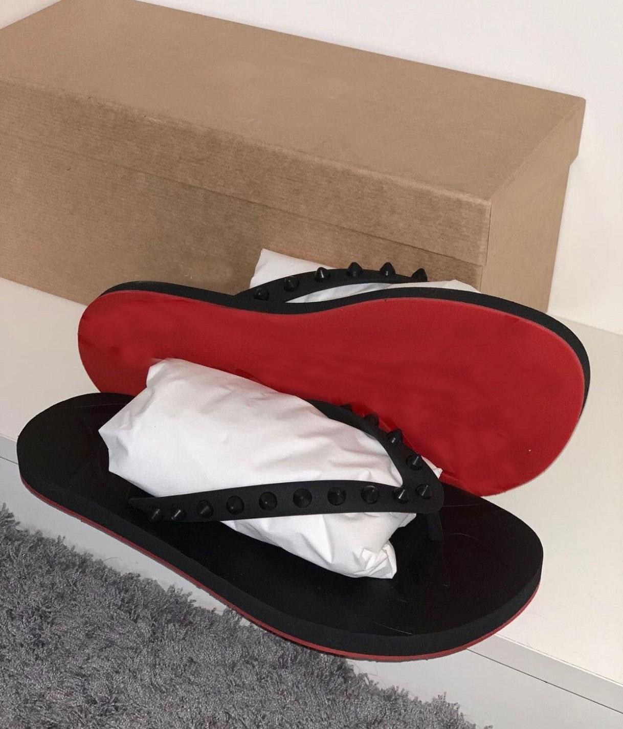 

21s Top Luxury Summer Men's Red Bottom Flip Flops Sandals Slip On Beach Slides Loubi-Flip Flat Slippers Boy Outdoor Spikes Sandalias EU38-46, Black