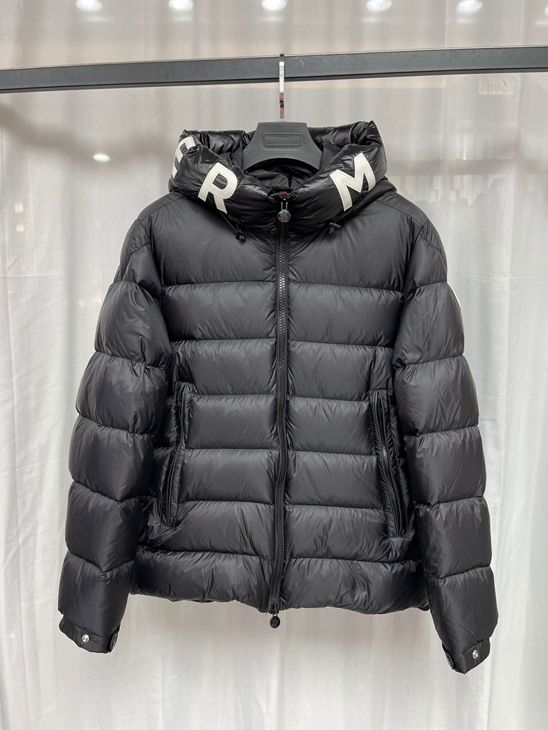 

Luxury France Mens down jacket Letter Monclair Logo Knitted women Parkas Panel Casual coats Bomber jackets Designers Men S ClothingCouple jacket0011