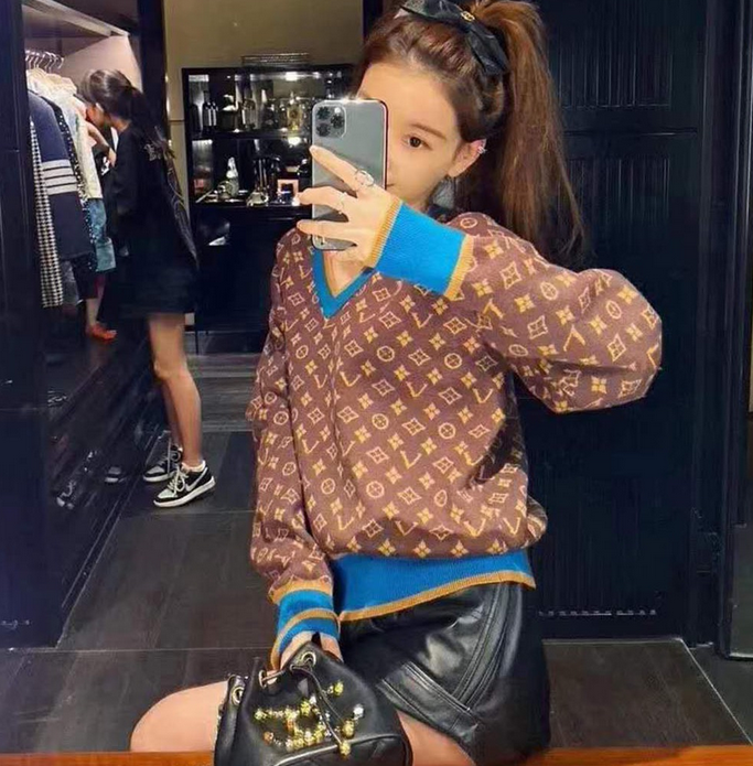 

Brown White Women' Sweaters Knitwear Brand Designer Letters Embroidery Print Women Fashion Loose Casual O-Neck Long Sleeve Single Breasted Small Sweet Wind Coat, Blue