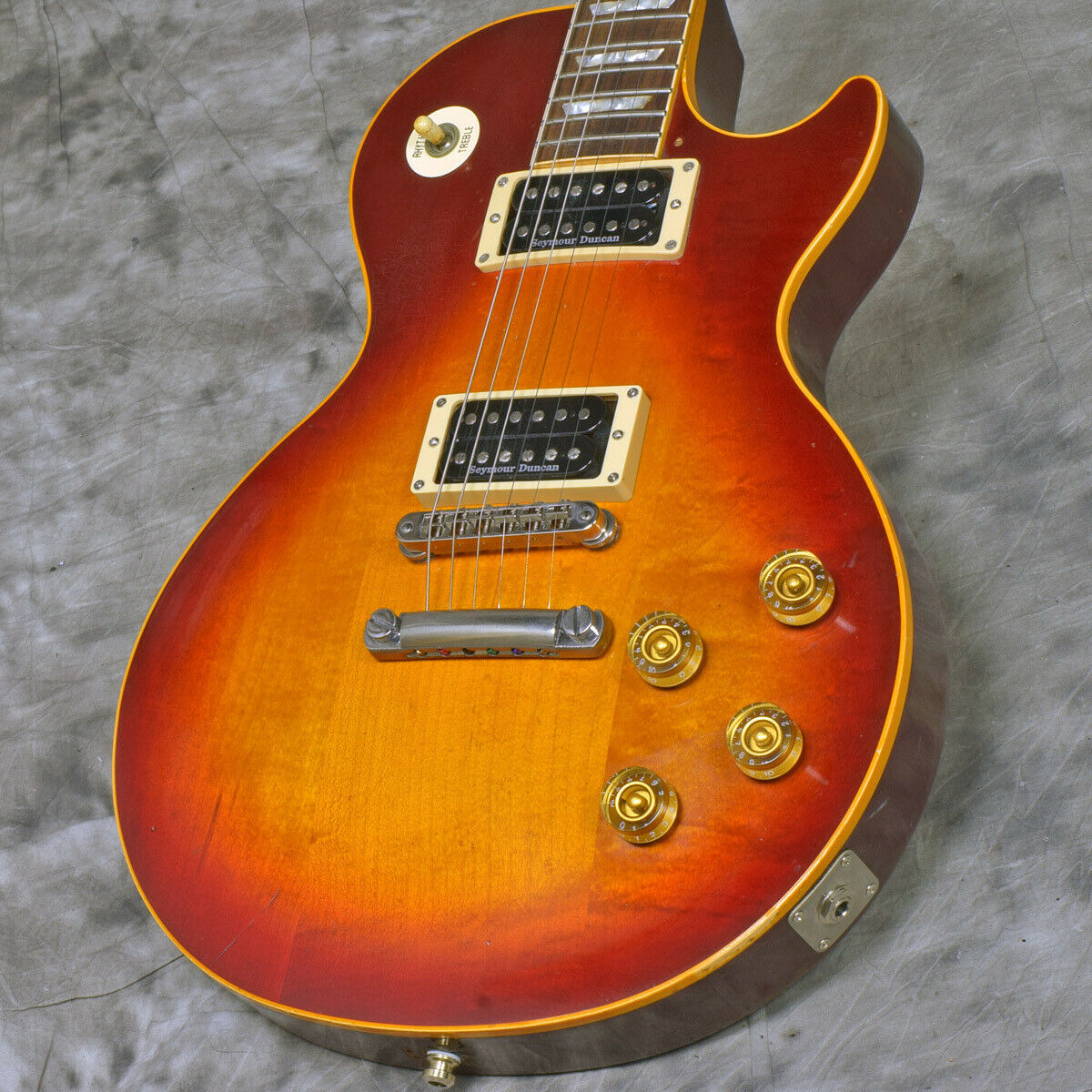 

1989 Les Standard Cherry Sunburst (Made in United States) GUITAR