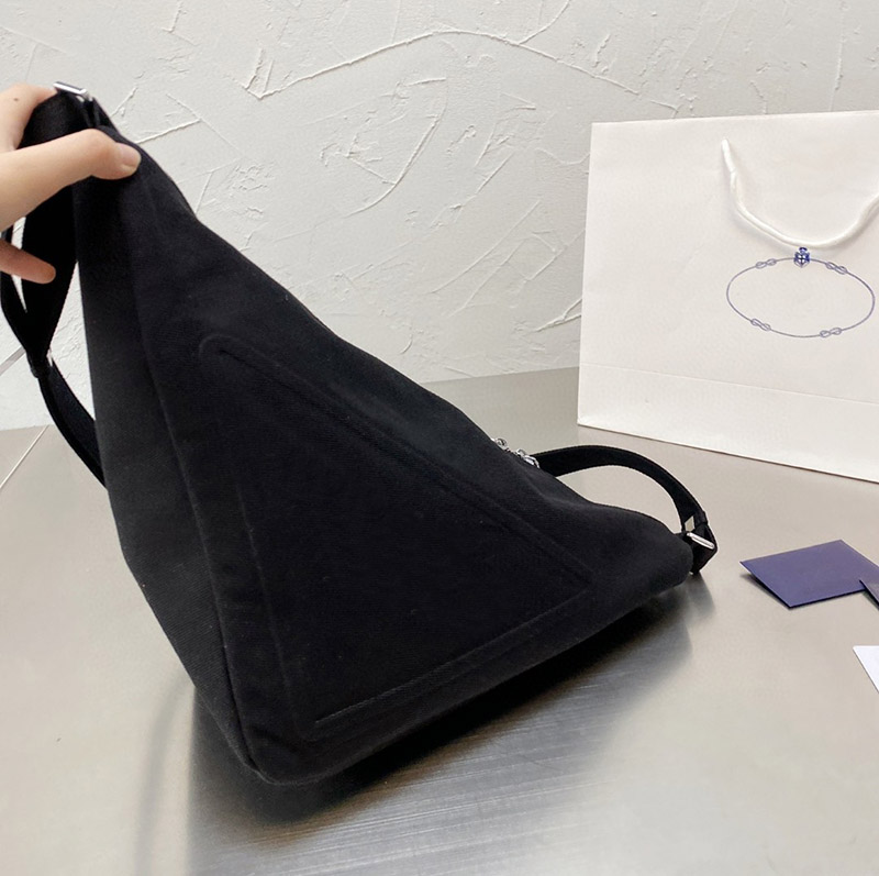 

2021 top fashion shoulder bag luxury brand-name ladies triangle messenger bag retro high-quality outer shoulder bag, Make up the difference
