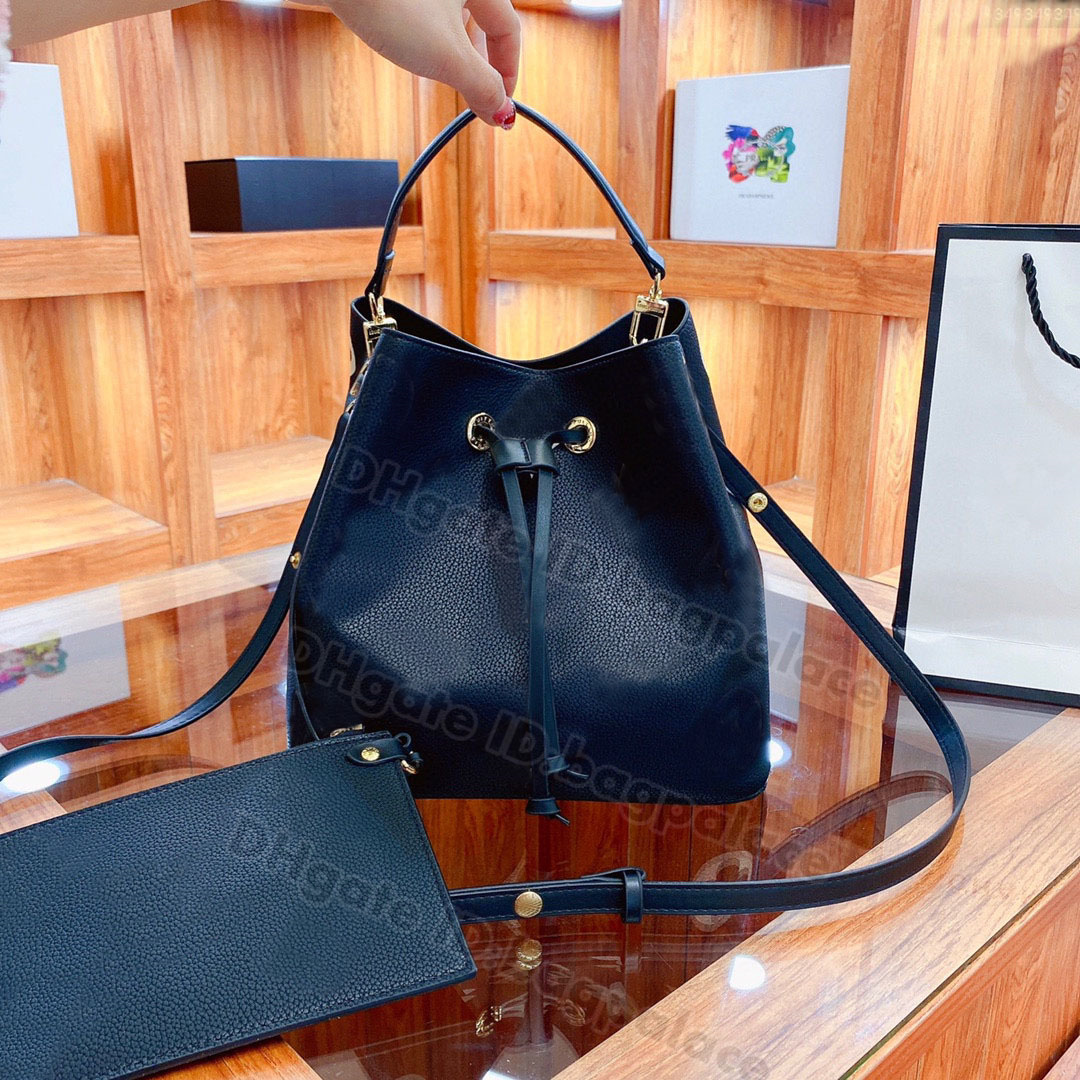 

Newest 2022 Luxurys Designers Bags Drawstring Bag Bucket Handbags String Shoulder Flower Leather Women Totes High Quality Fashion CrossBody Clutch bagpalace, Light blue-with logo