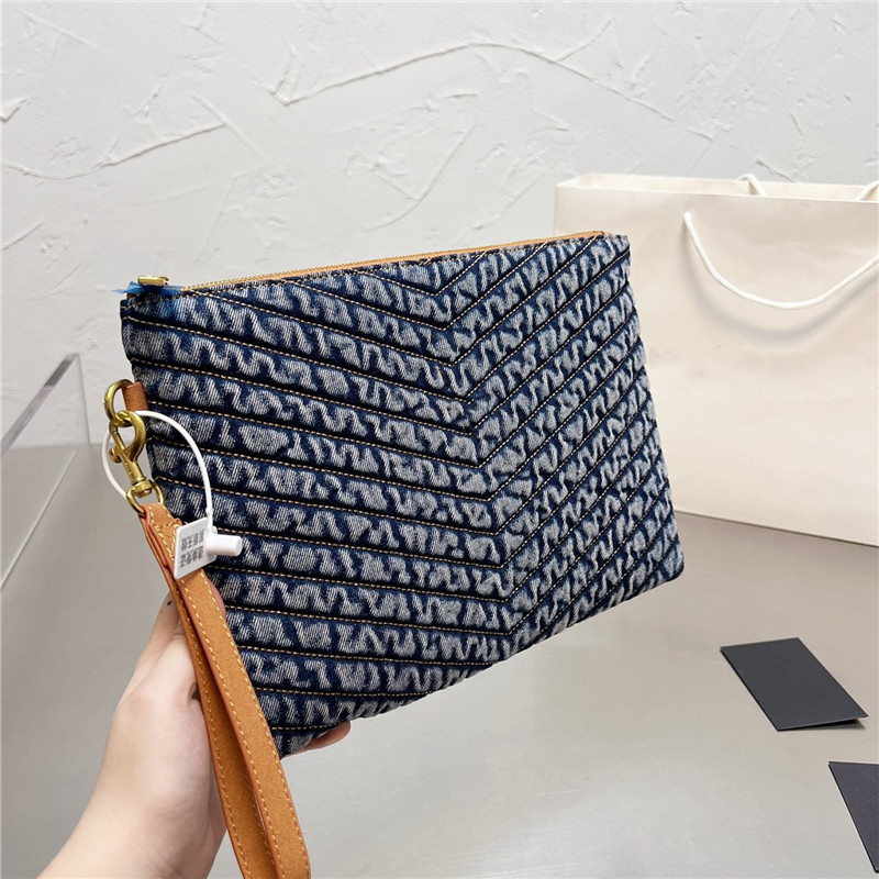 

Designer denim clutch bags high-quality Retro style handbag Classic twill stitching Design women's purse Metal letters rectangle wallet, Blue