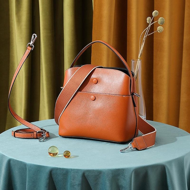 

Evening Bags Fashion Buttons Design Caramel Solid Color Bucket Bag All-match Genuine Leather Women's Handbag 2 Straps Female Shoulder, Black