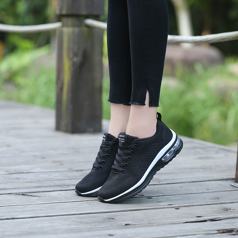 

Wholesale Women Men Sports Knitted Fabric Running Shoes Big Size 13 Black White Red Gray Jogging Trainers Sneakers Eur 35-47 Code: LX17-5066