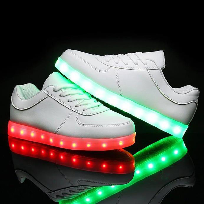 

Size 35-44 Men LED Shoes USB Charging Glowing Casual Shoes Women Anti-slippery Light Up Shoes Mens Sneakers With Luminous Sole, Black