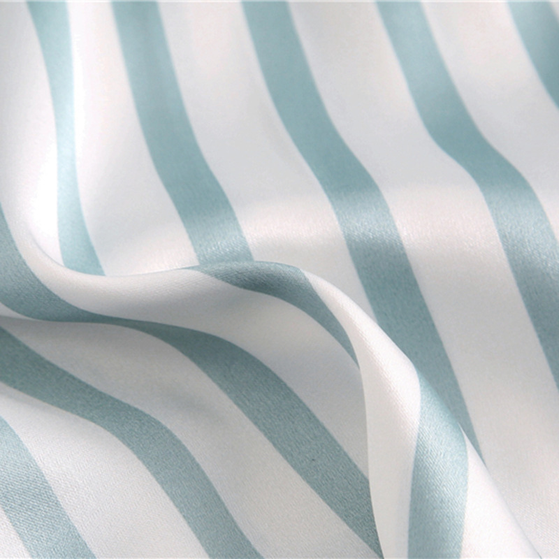 

2021qweek cute womens pajamas silk two piece set sleepwear satin pijama pyjama shirt + shorts homewear night suits, Black;red