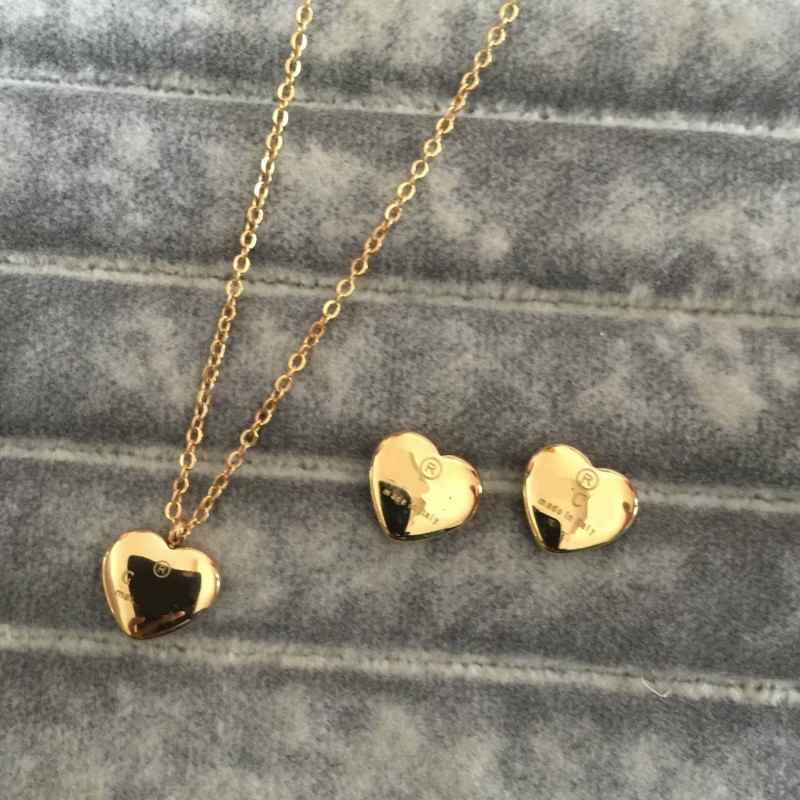 

High Polished Classic Design Women Earrings Necklace Stainless Steel Gold Silver Rose Colors Sets Heart Love Pendant Trendy Jewelry Wholesale