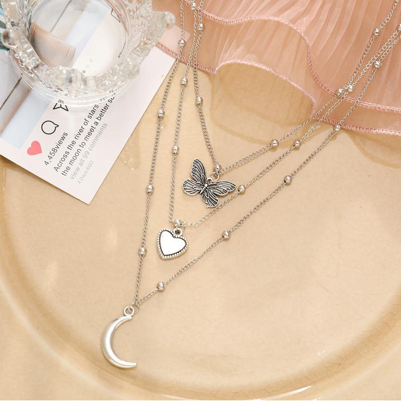 

Pendant Necklaces Vintage Multilayer Stacking Moon Heart Butterfly Ancient Silver Color Chain Necklace Colars For Women Jewelry