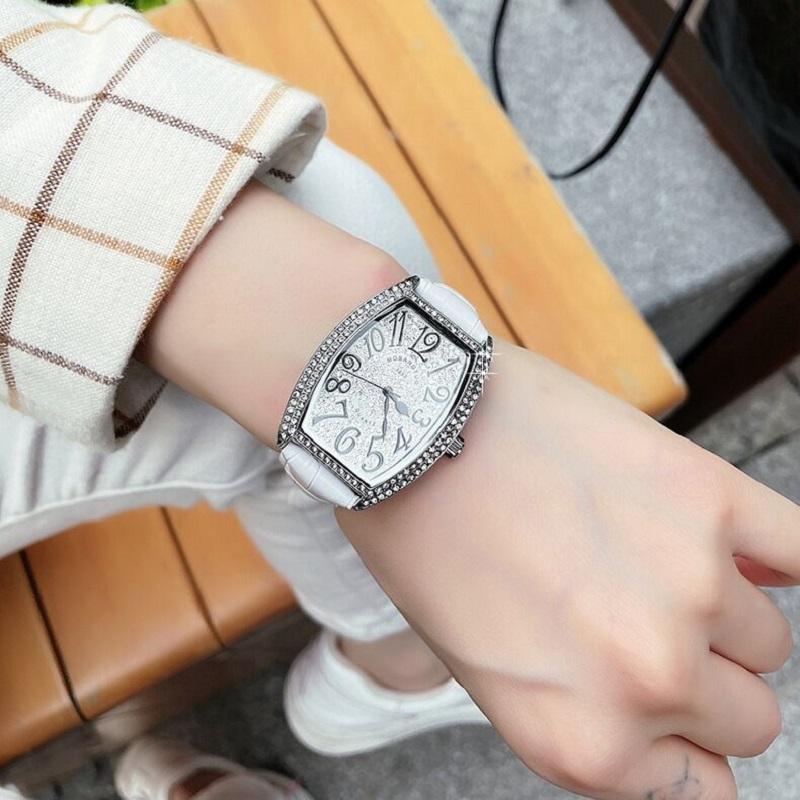 

Wristwatches 2021 Selling Fashion Women's Watch Diamond Studded Stainless Steel Waterproof Quartz Leather Strap