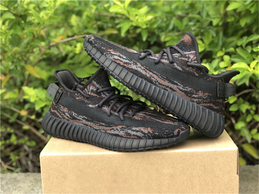 

2021 Hot Originals V2 MX Oat GW3773 MX Rock Black Men Women Shoes Mono Ice Mist Clay Cinder Kanye West Wave Runner Outdoor Sports Authentic Sneakers With Box, Customize