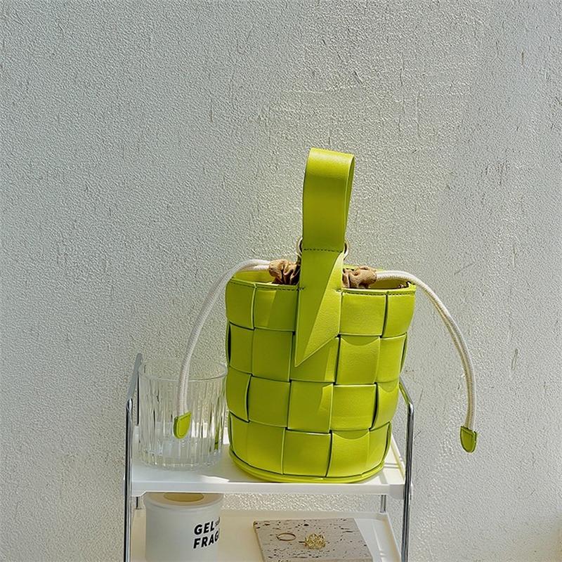 

Shoulder Bags Handbag Creative Woven Cylinder Bucket Bag Product Women's Soft Surface Drawstring Messenger, Green