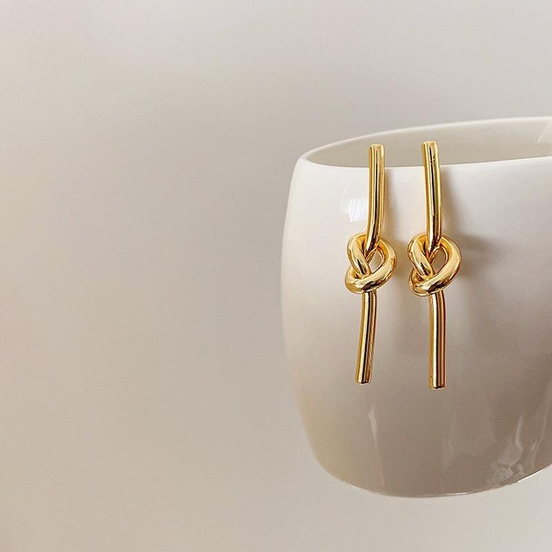 

Dangle & Chandelier VSnow Stylish Minimalist Gold Color Huggie Knotted Earrings For Women Metal Long Party Instajewelry Pendientes