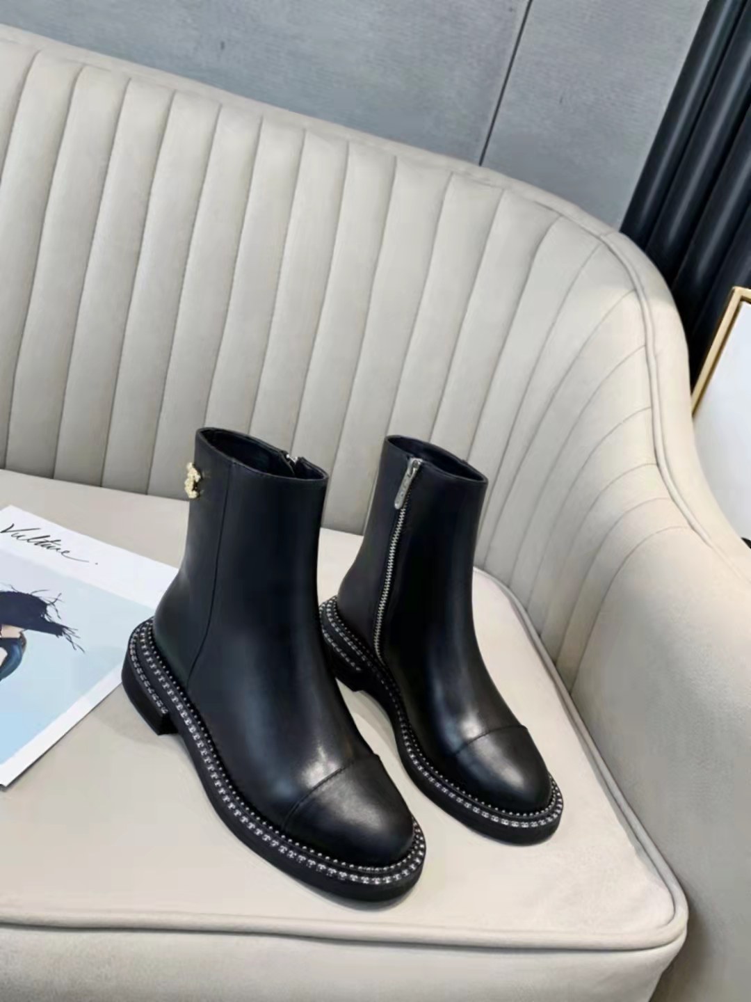 

Fast Delivery Fashion Women Boots High quality genuine leather Black classical Shoes Brand ankle Martin Boot Size 35-41