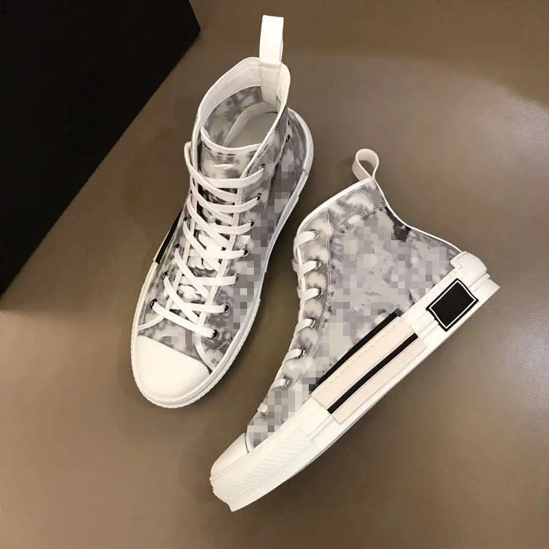 

prad 2021 new name men casual shoes flat western fashion wrinkle leather lace high-men's sneakers 35-45 mkj002, Red;white