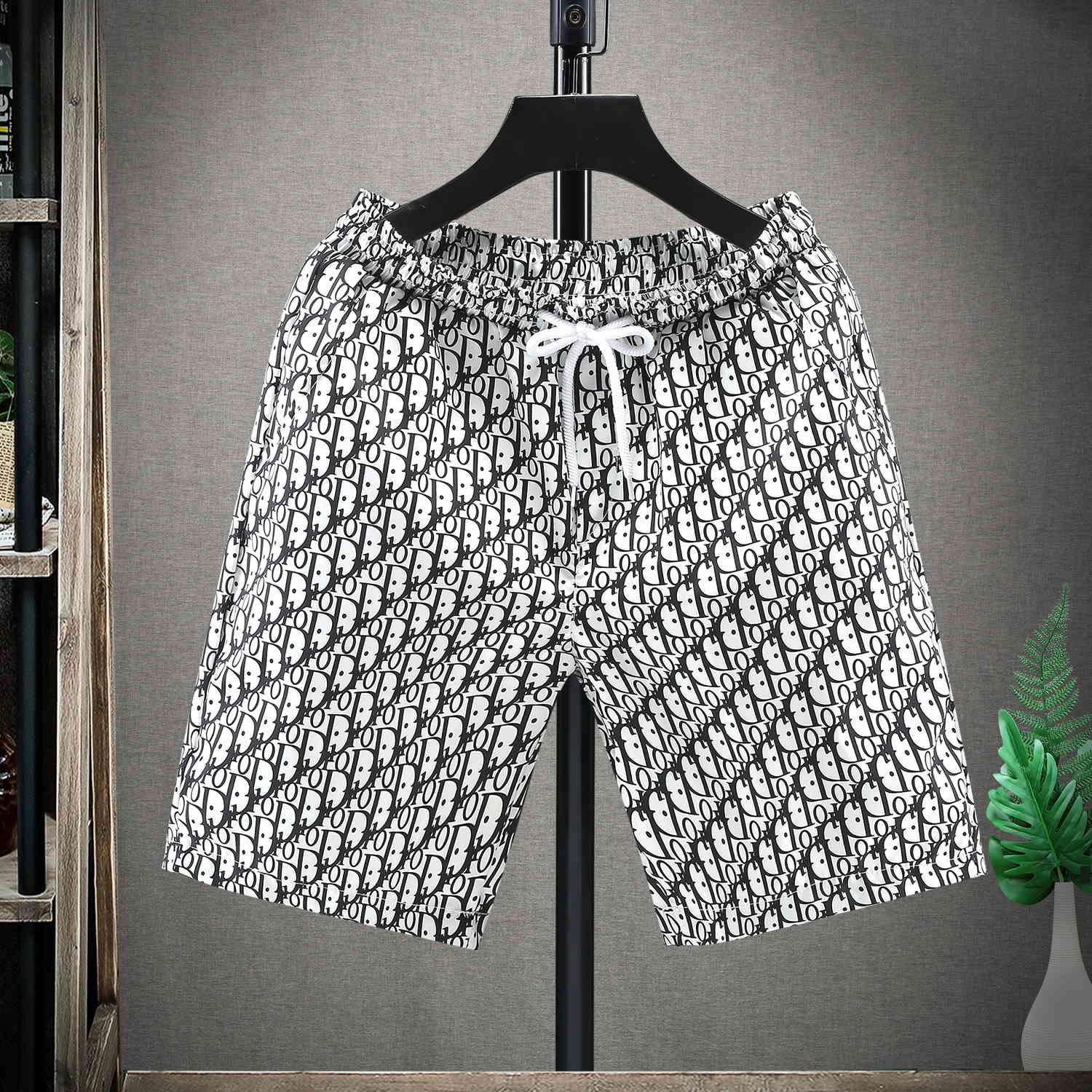 

2021 Spring and Summer Cd Super Fire Old Flower Letter Sports Casual Shorts Men's Fashion Versatile Capris, White;black