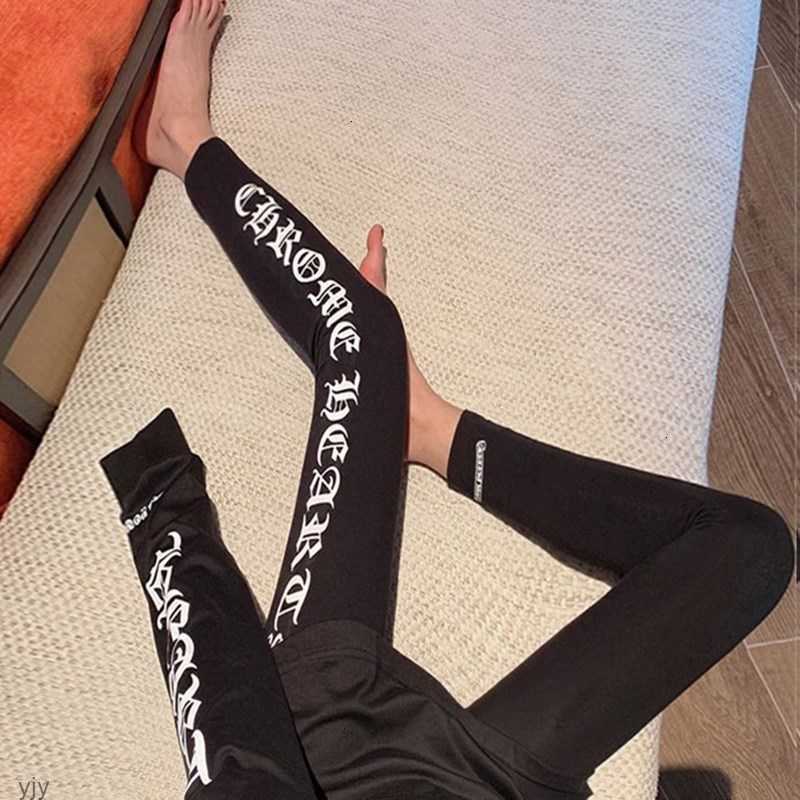 

Shorts Autumn CH New 20s Crochin Printed Sanskrit Leggings with Bottoming Socks and Ins Trend Black Women's Net Red Ge2k 96v2