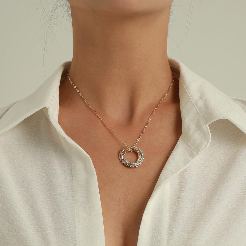 

Simple Necklace Women Fashion Necklaces Woman Round Pendant Geometry European Trendy Girls Party Gold Color Zinc Alloy Collier Chains