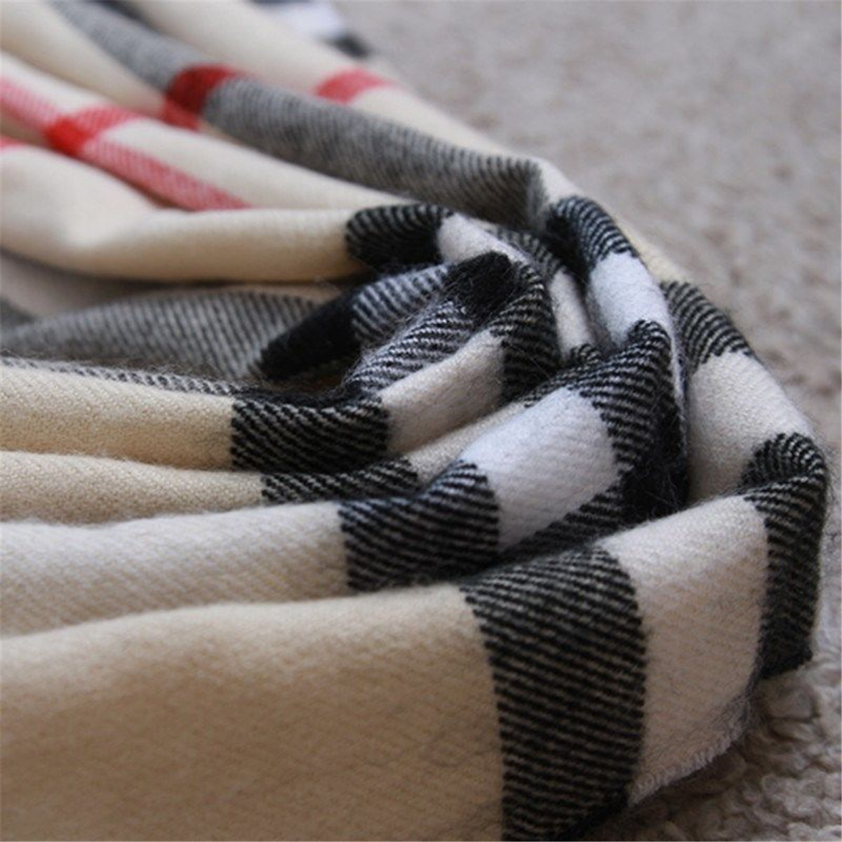 

Wholesale Designer luxury men Lady Scarf Classic Woman plaid Shawl Size 180*70cm Scarves Warm comfortable stylish and high-end