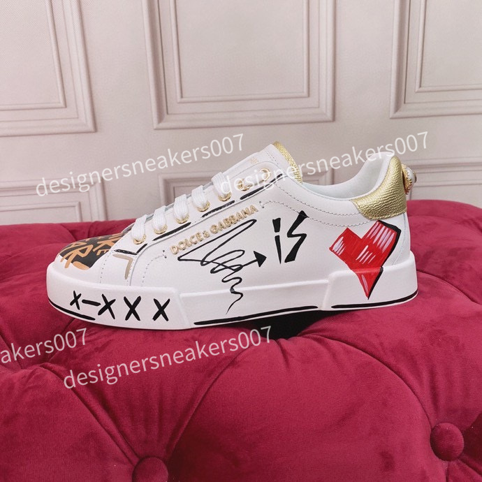 

2022 Men Women boots Sneakers Casual Shoes Top Quality Chaussures Leather Ace Embroidery Stripes Sports Trainers Fashion Luxurys Designers Loafers, 01