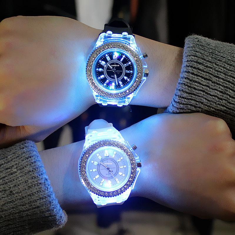 

Wristwatches Led Flash Luminous Watch Personality Trends Students Lovers Jellies Woman Men's Watches Colorful Light WristWatch Ins Watch's, White