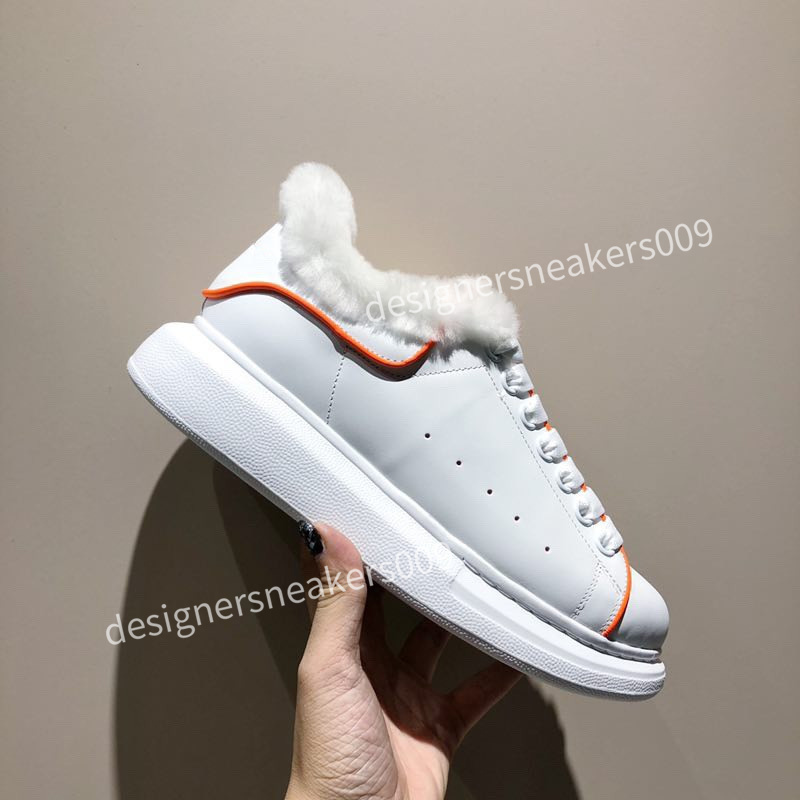 

Winter 2021 new mens Womens embossed lacing middle boots flat heel middle boot Good leather luster Round head 34-46, 03