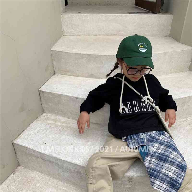 

Dear child, 2021 autumn boys' Korean hooded splicing drawstring printed sweater 110-150 size children