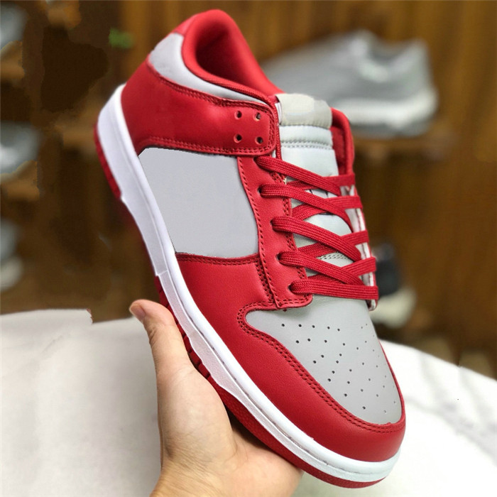 

Medium Grey Low Shoe PRO QS SP UNLV Women Sports Sneaker Be True to Your School Red Men Casual Shoes, Color 01