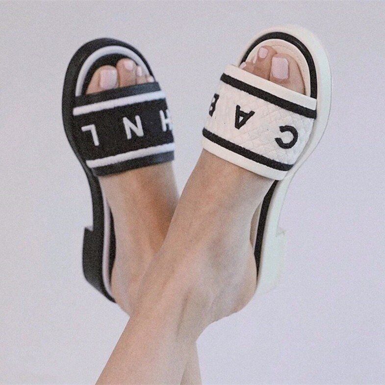 

Summer Newest Home British Style French Flat Slippers Leather One-line Beach Sandals Female 2 Colors fast delivery, Multi