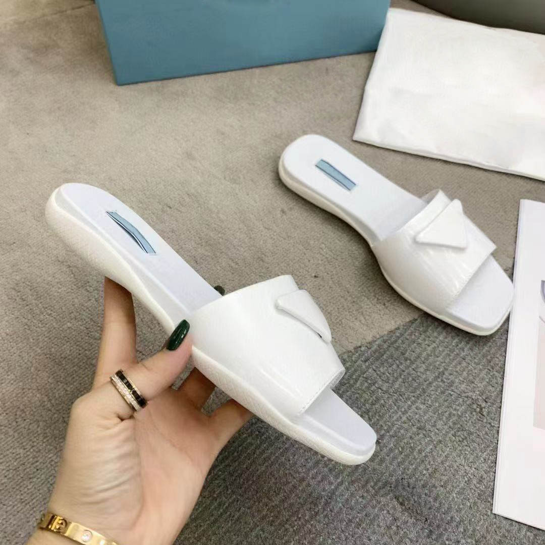 

High quality Women Flat Slippers Luxurys Designers Sandals Leather Brand Girl Slides Sandalias Casual Flip Flops Size 35-41 with Box, Black