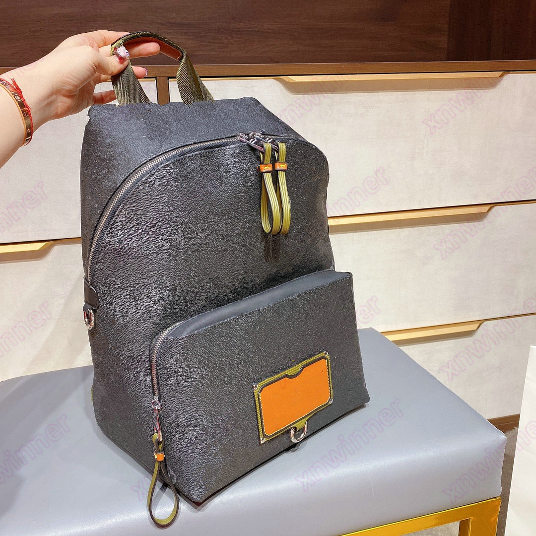 

Gaston Labels special edition Discovery Backpack Designer Mens Backpacks Flower Letter Leather bags Designers Luxurys Brand Purse Wallets M45218