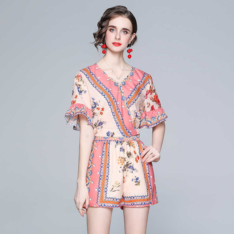 

Women Summer Designer Elegant Floral Print Two Piece Set Female V Neck Flare Sleeve Sexy Top + Wide Leg Shorts Set 210525, Pink