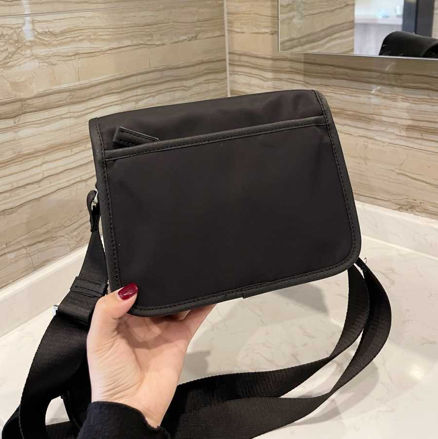 

Canvas Luxury Men High Quality Body Shoulder Bags Messenger Cross Bag Classic Handbag Satchel Waterproof Exquisite And Durable Parachute, Black2 24cmx25cm