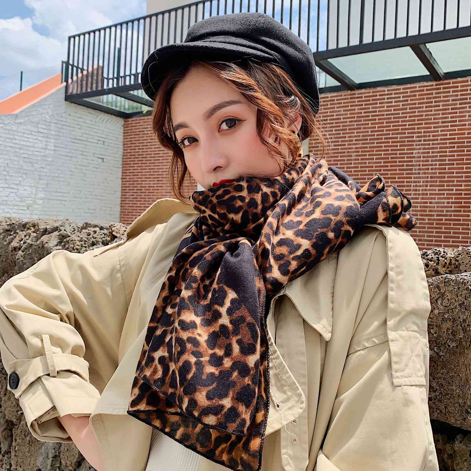 

Autumn and Winter 2021 New Leopard Print Cotton Hemp Scarf Women's Geometric Letter Ff Stripe Thin Wrapped Shawl