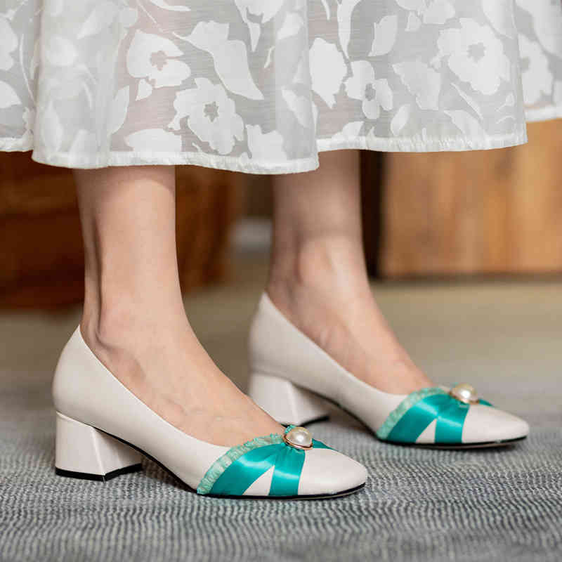 

Sandals Genuine leather gliding-in women's shoes spring/autumn pearl decorating shallow foot pumps square woman size 34-40 3296, 1# shoe box