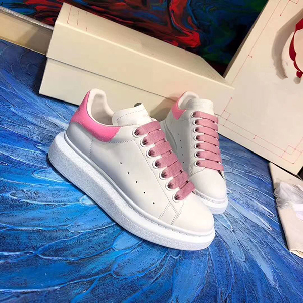 

Valentin 2021Velvet black rainbow wedding platform Fashion Party Men Women shoes laser blue Leather reflective triple White Red Flat casual sneakers mjk003