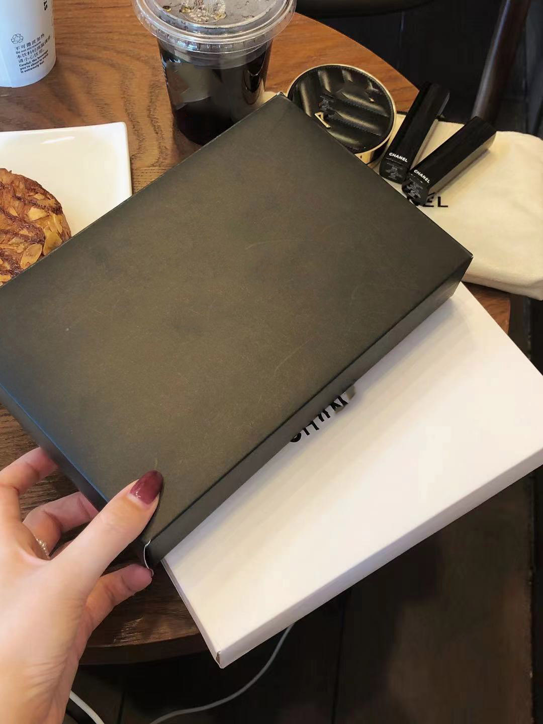 

High Quality New Hand bag Travel Toiletry Pouch 20cm Protection Makeup Clutch Women Leather Waterproof Cosmetic Bags