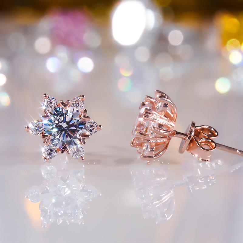 

Stud Female Cute Snowflake Earrings Luxury Crystal White Zircon Small Rose Gold Silver Color Wedding For Women, Golden;silver