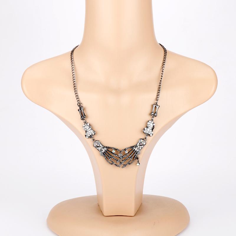 

Punk Pendant Necklace For Men Women Skeleton Hand Claw Bone Rhinestone Necklaces Fashion Jewelry Chain Collare Steampunk Colar