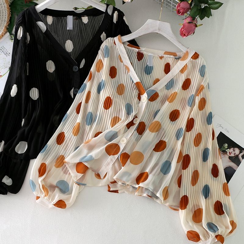 

Vintage Lantern Sleeve Loose Short Shirt Beach Modis Tops Women Spring Summer V-Neck Pleated Polka Dot Chiffon Blouse 210517, Black