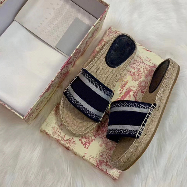 

2020 Paris Womens Slippers Scuffs Summer Sandals Beach Slide Slippers Girls Flip Flops Loafers Beautiful Embroidered Slipper, Blue