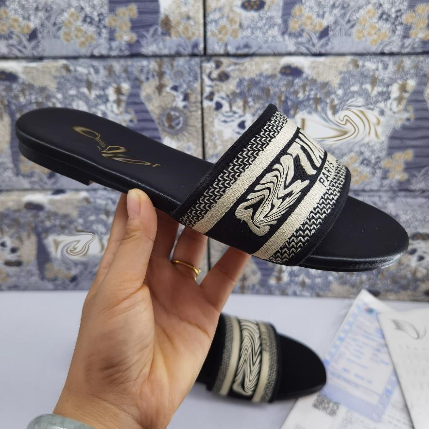 

Fashion D slippers Summer Leisure Outdoor Women Embroidery flip flops Lady sandal G Beach Channel slides Sandals, Black
