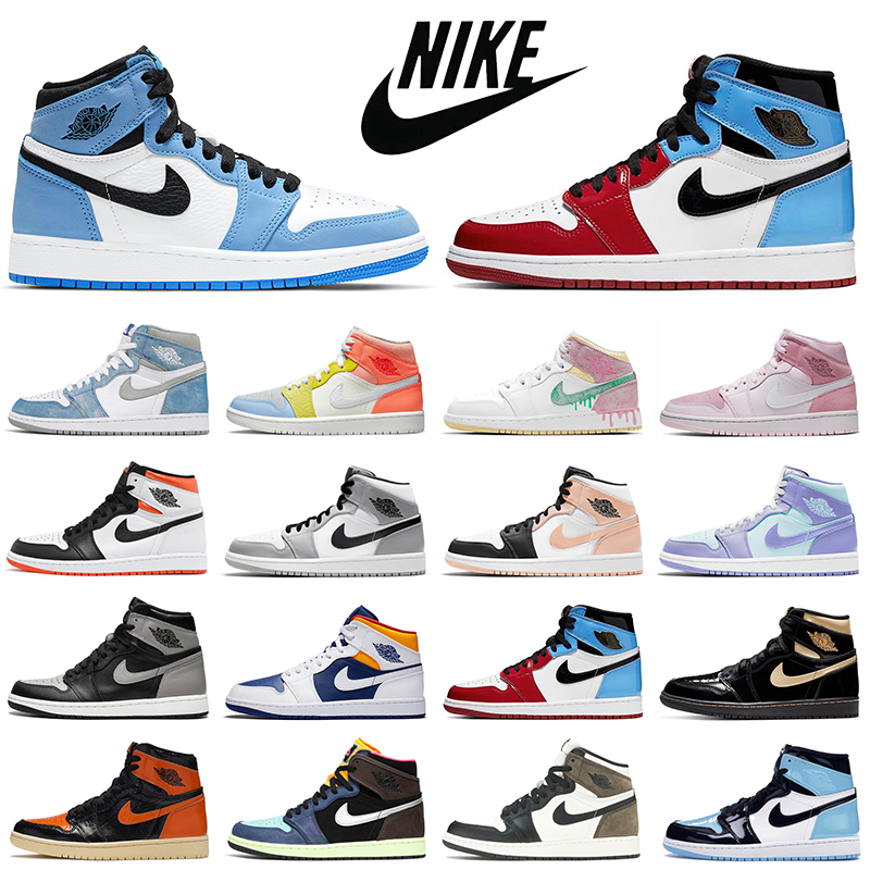 

Hyper Royal 1s Men Basketball Shoes Jumpman 1 University Blue Bred Womens Mens Trainers Sports Sneakers Breathable Wholesale