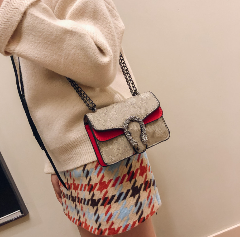 

Designer kids square handbag fashion girls letter printed princess messenger bags INS children metal chain single shoulder bag A7071, Black