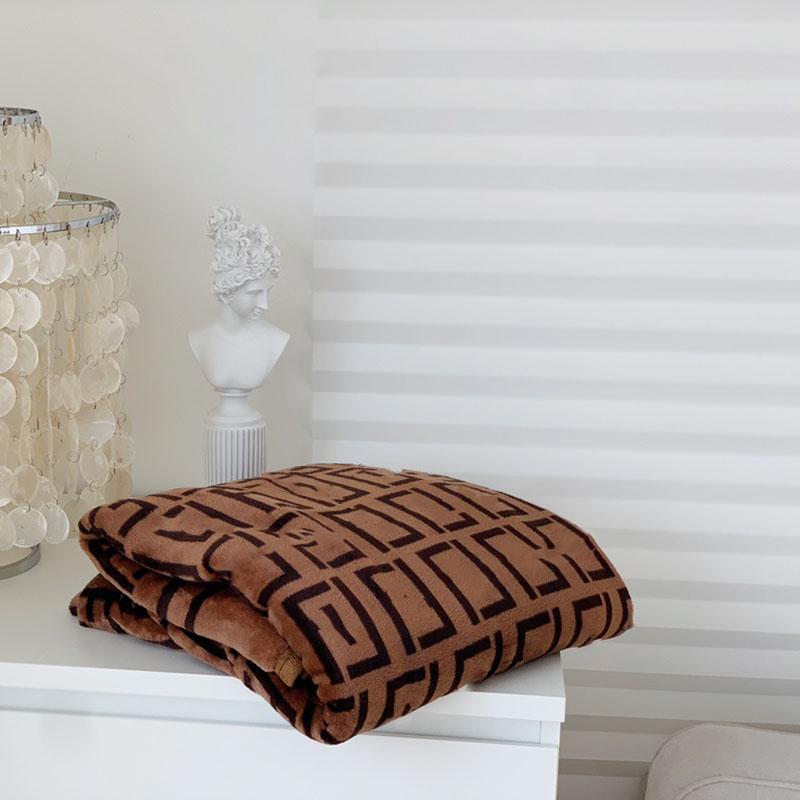 

top sale Blanket high quality Blankets Fashion baby casual L letter pattern