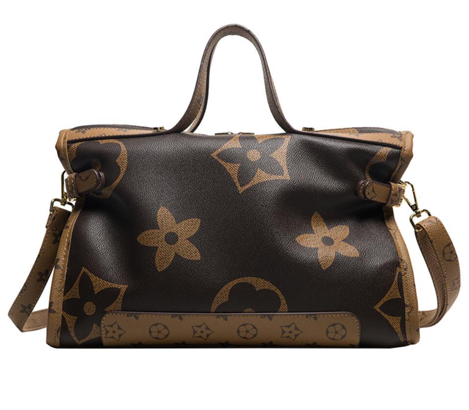 

New tote old flower large capacity handbag Mommy versatile Leather One Shoulder Messenger Bag, Coffee